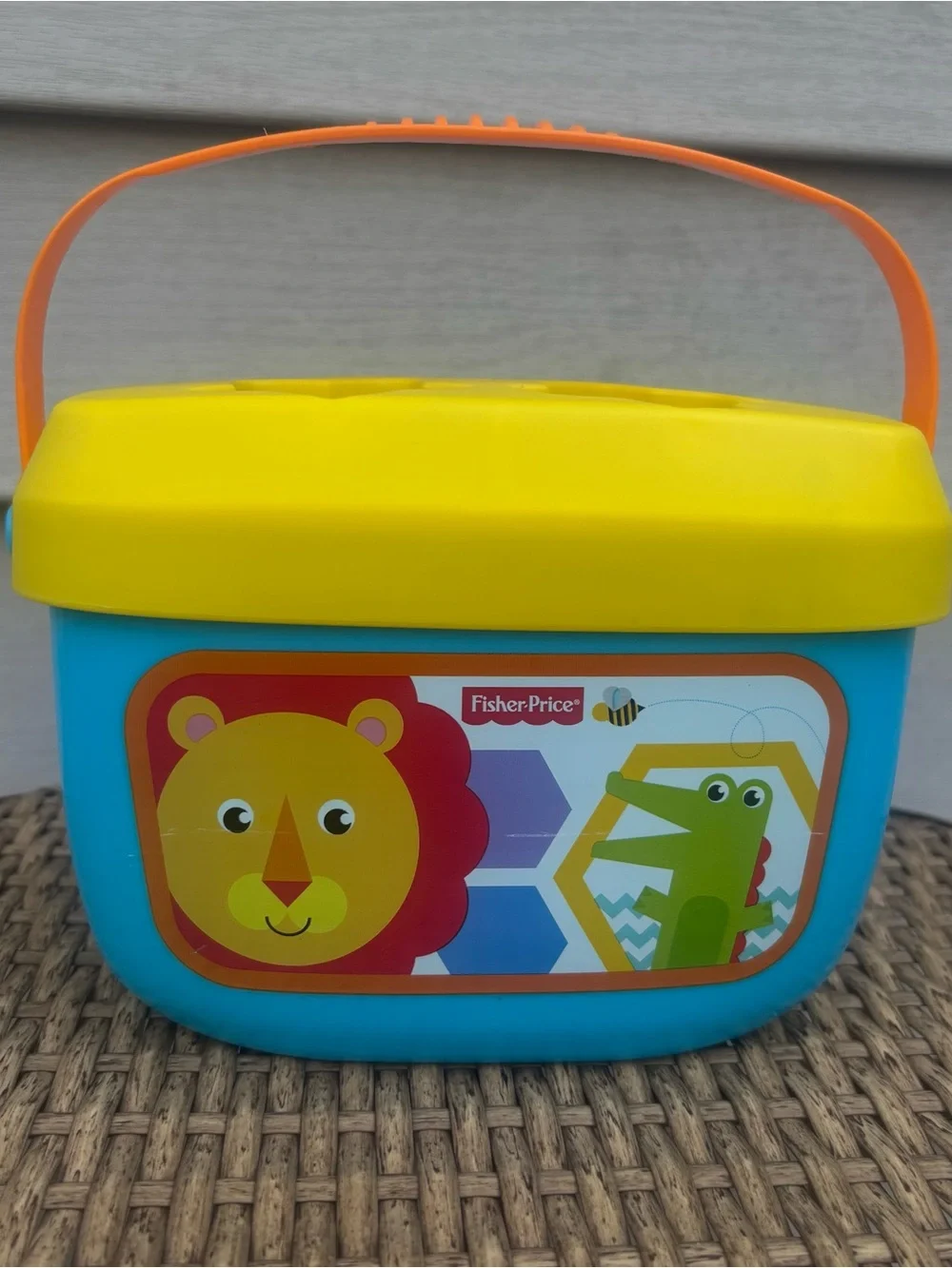 Fisher-Price Baby's First Blocks Shape Sorter Bucket Toy –Infants Ages 6+ Months
